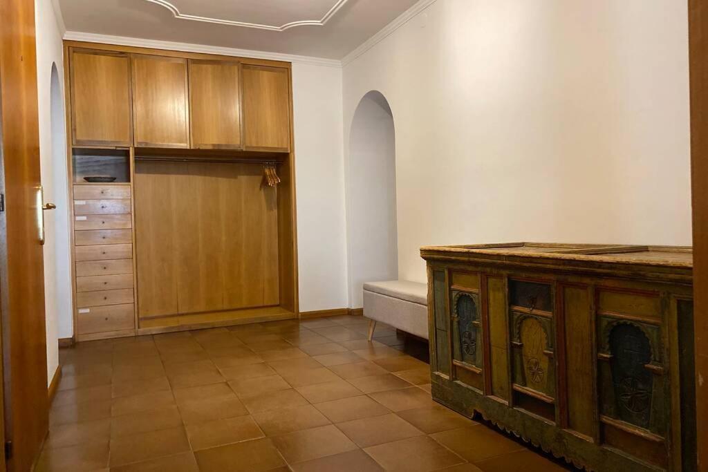 פיה Grosse Wohnung Mit Garagenparkplatz מראה חיצוני תמונה