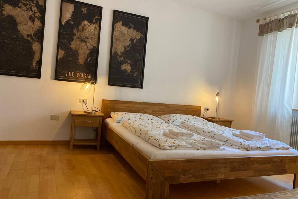 פיה Grosse Wohnung Mit Garagenparkplatz מראה חיצוני תמונה