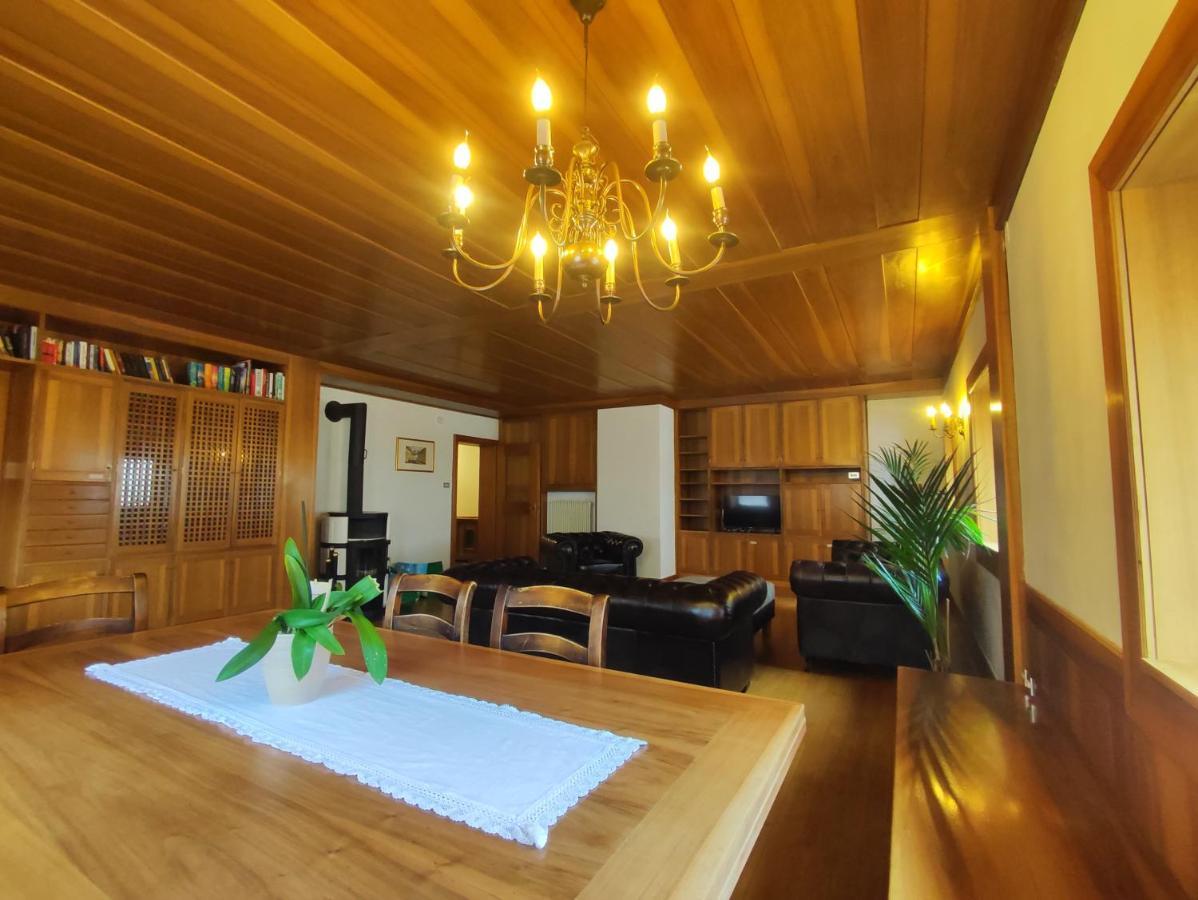 פיה Grosse Wohnung Mit Garagenparkplatz מראה חיצוני תמונה
